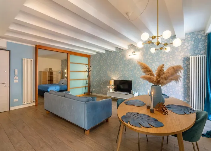 Apartament The Cozy Loft, Un Angolo Moda Nel Cuore Di